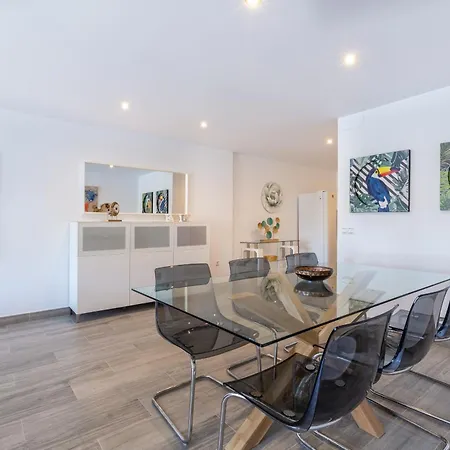 Marbella Suites Apartmán