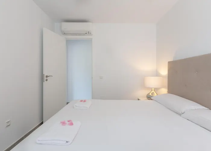 Marbella Suites
