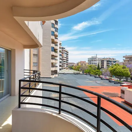 Marbella Suites *